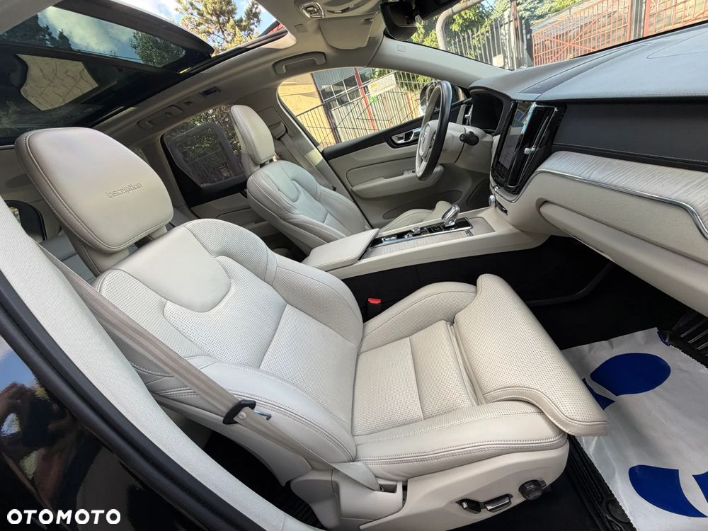 Volvo XC 60 T8 Plug-In Hybrid AWD Inscription - 13