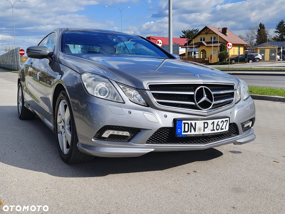 Mercedes-Benz Klasa E 350 CDI DPF BlueEFFICIENCY 7G-TRONIC Avantgarde - 25