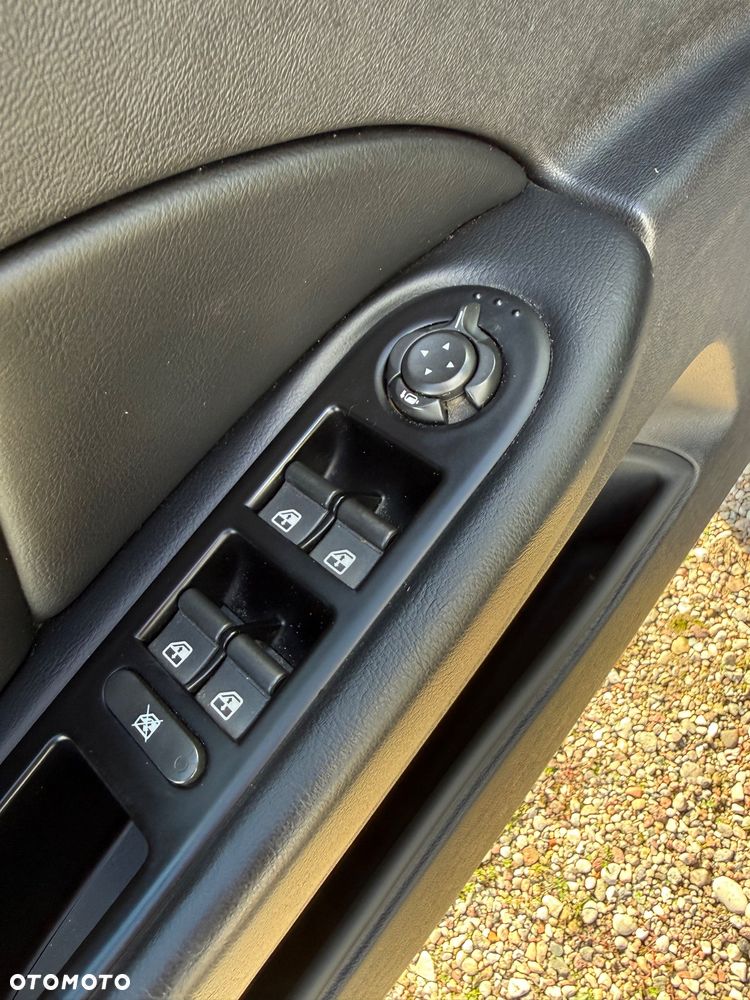 Alfa Romeo 159 2.0JTDM Sport Plus - 26