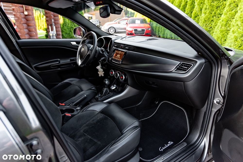 Alfa Romeo Giulietta 1.8 TBi 16V TCT Quadrifoglio Verde - 23