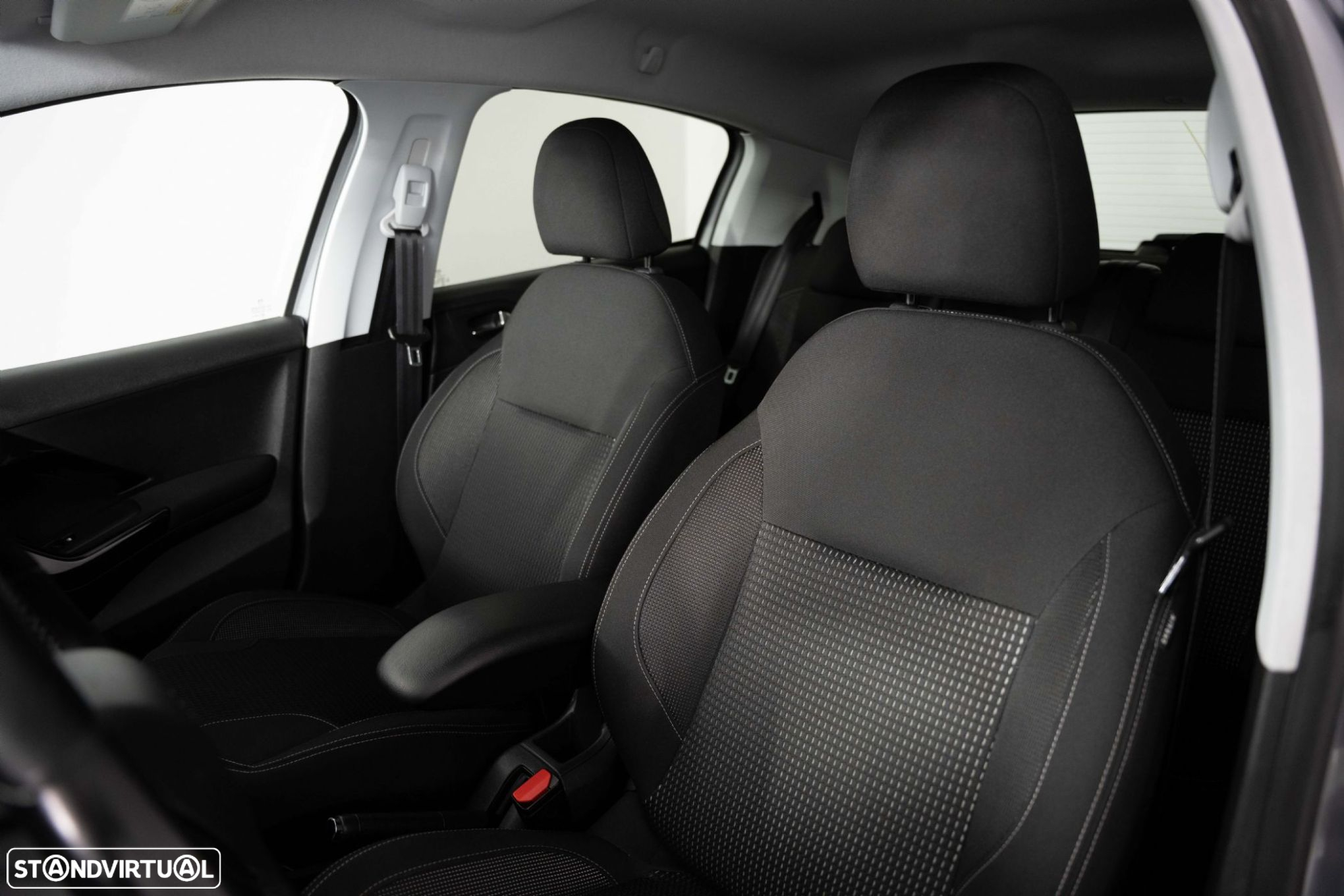 Peugeot 208 1.2 PureTech Allure - 8