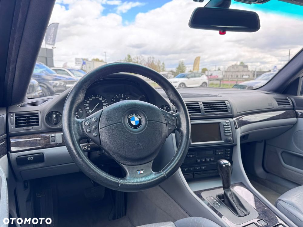 BMW Seria 7 - 12
