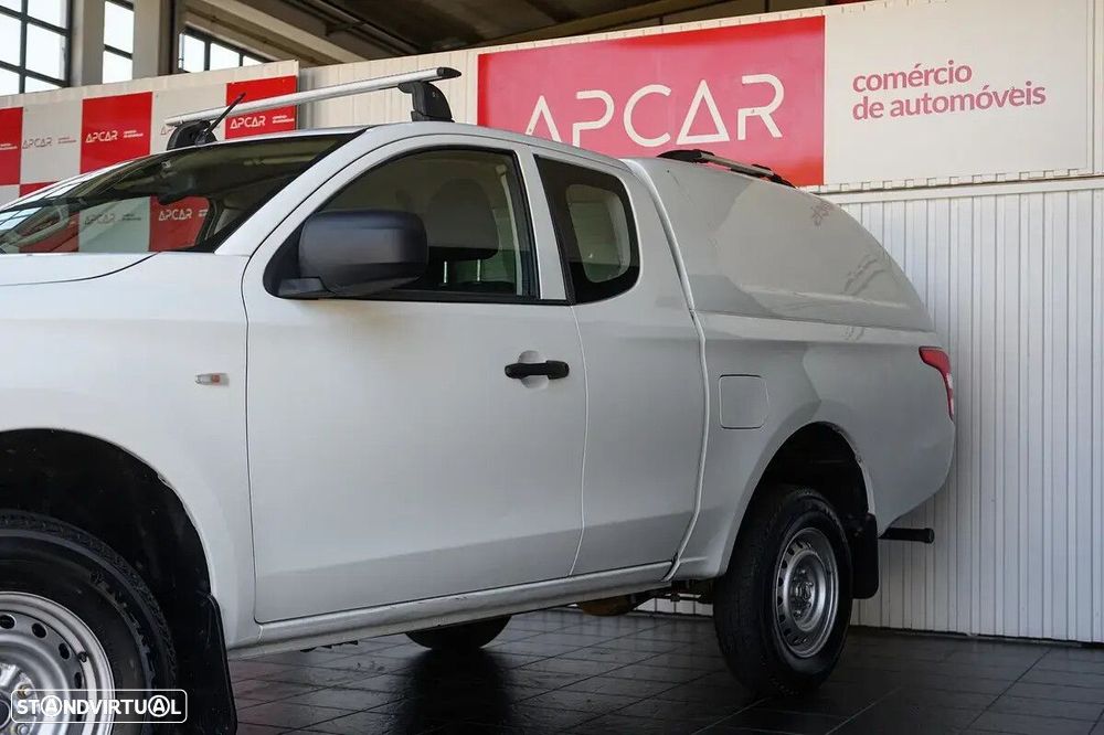 Mitsubishi L200 2.4 DI-D Club Invite Strakar Look 4WD - 12