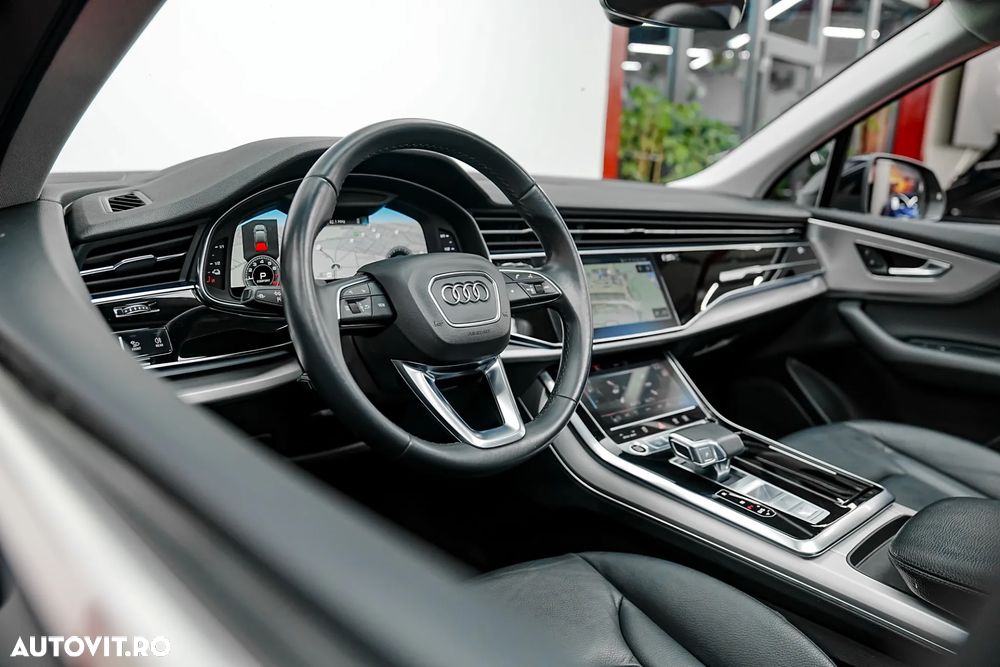 Audi Q7 55 TFSIe quattro tiptronic - 14