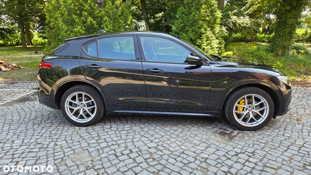Alfa Romeo Stelvio 2.0 Turbo Q4 - 11