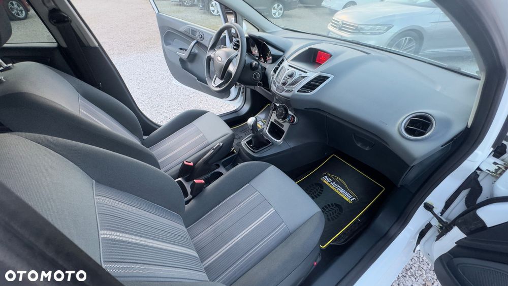 Ford Fiesta 1.4 Trend - 30