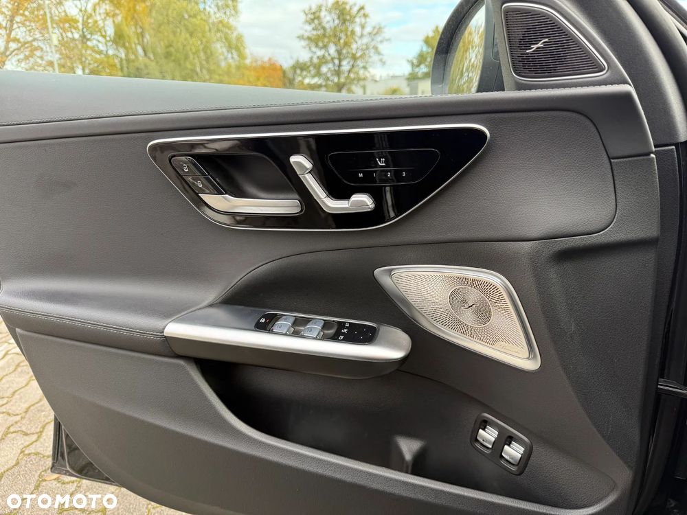 Mercedes-Benz Klasa C 300 e PHEV - 10