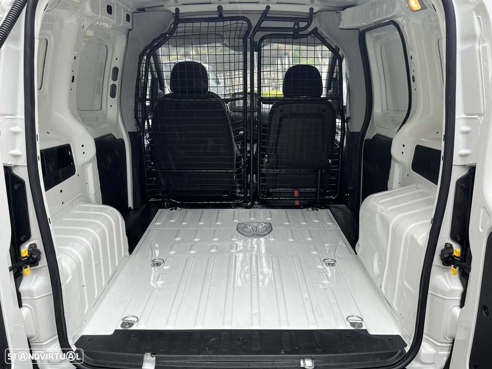 Fiat Fiorino 1.3 M-Jet SX - 27