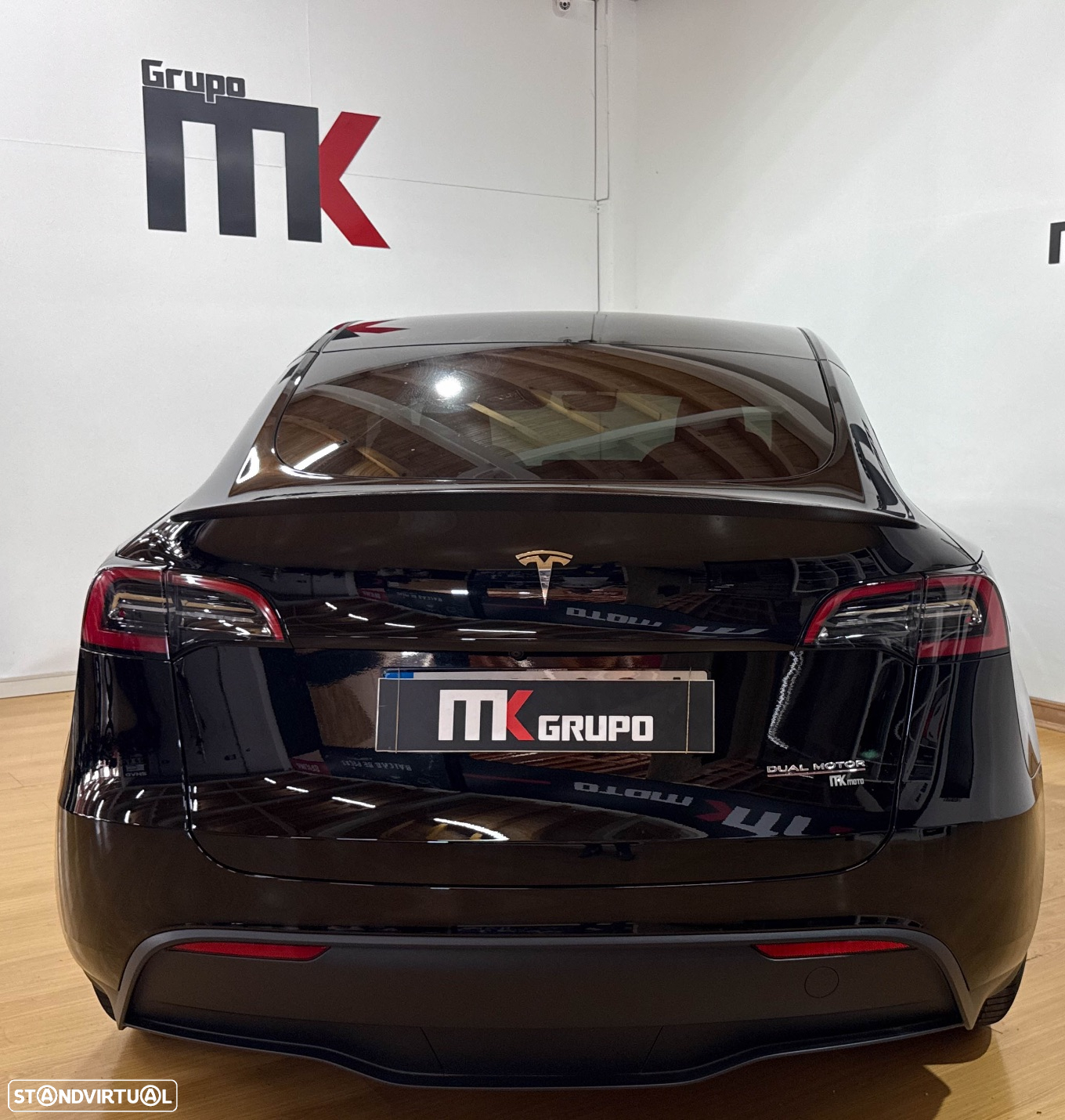 Tesla Model Y Performance Dual Motor AWD - 8