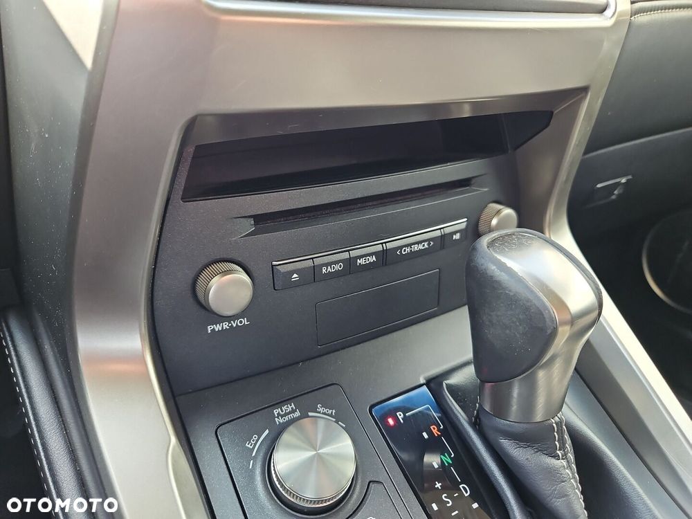 Lexus NX 300h Elegance AWD - 19