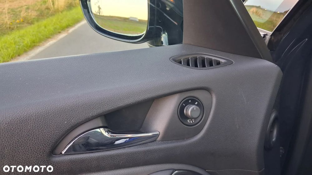 Opel Zafira - 27