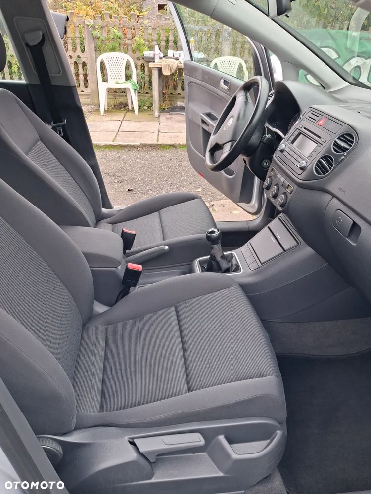 Volkswagen Golf Plus - 12