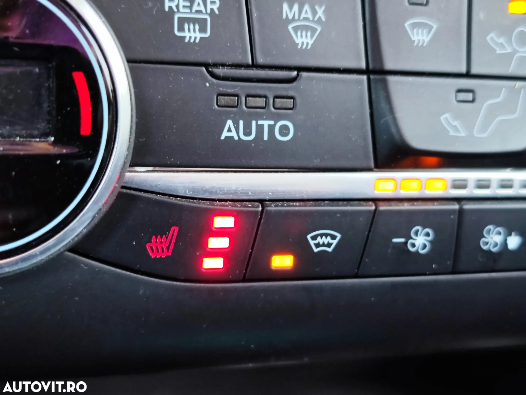 Ford Kuga 1.5 EcoBoost FWD Titanium - 35