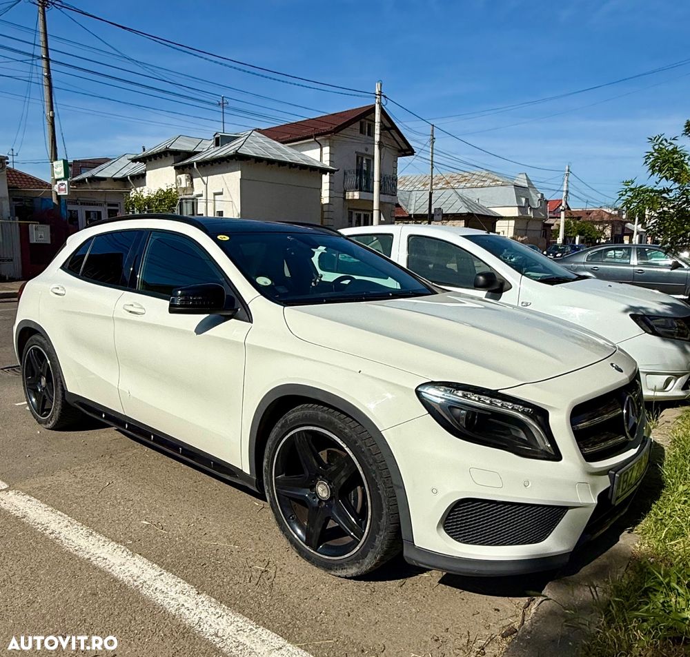 Mercedes-Benz GLA 200 (CDI) d 4Matic 7G-DCT AMG Line - 3