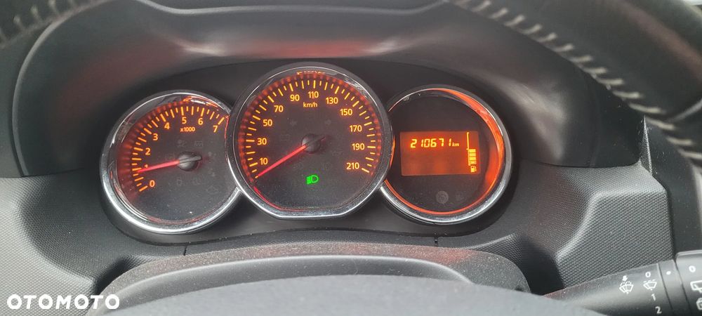 Dacia Duster 1.6 Laureate - 13