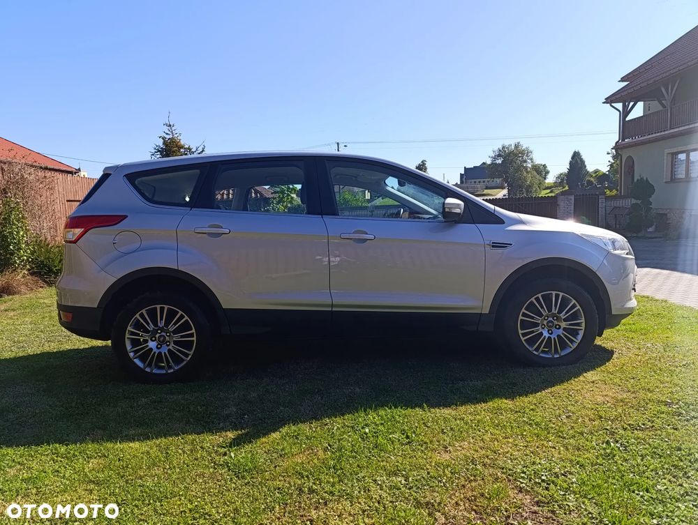 Ford Kuga 2.0 TDCi 4x4 Titanium - 4