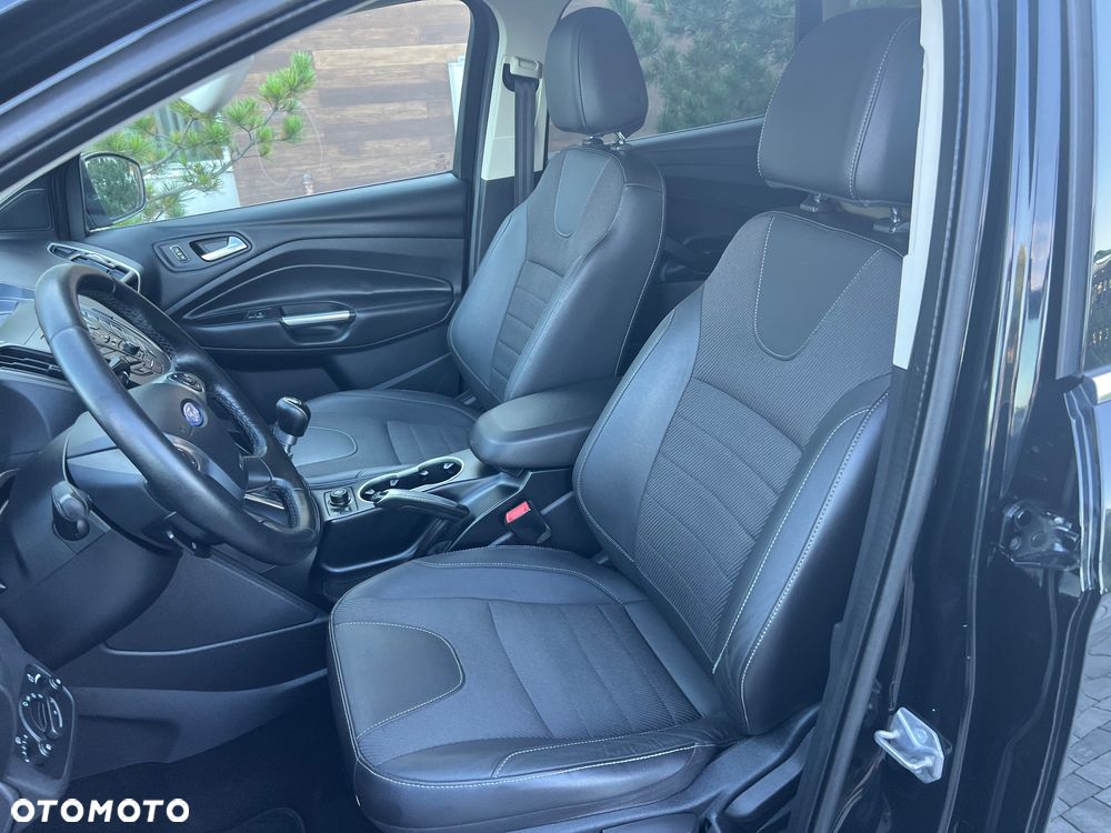 Ford Kuga 2.0 TDCi 4x4 Titanium - 14