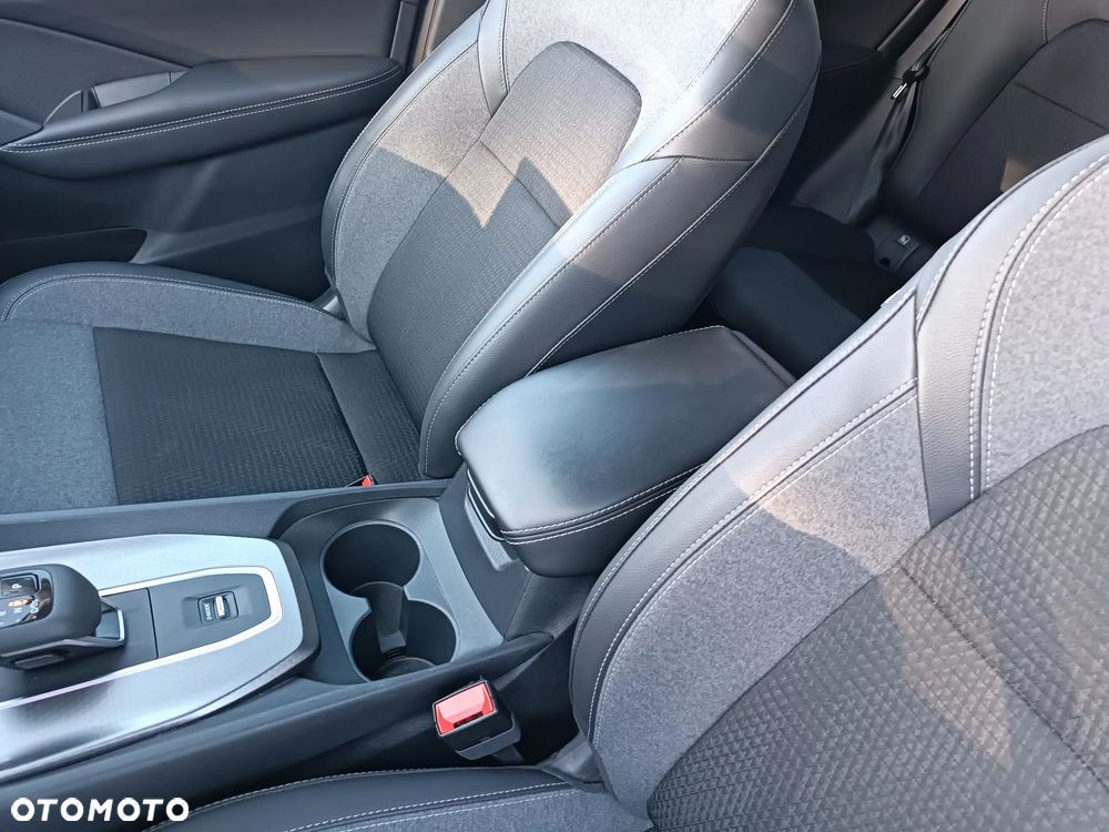 Nissan Qashqai 1.3 DIG-T mHEV N-Connecta Xtronic - 12