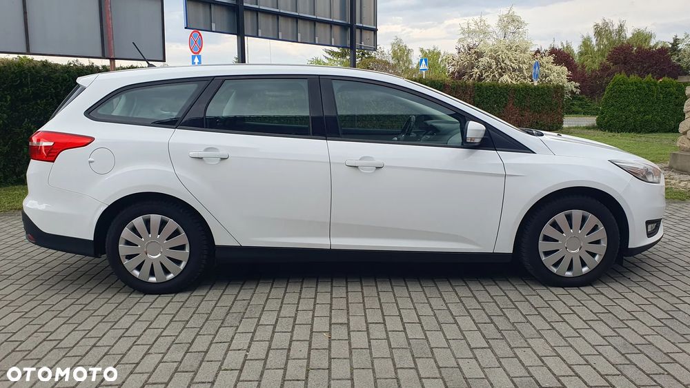 Ford Focus 1.5 TDCi Trend - 6