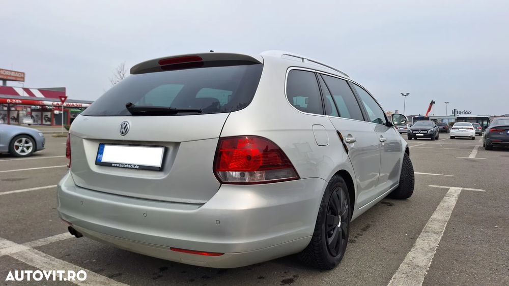 Volkswagen Golf 2.0 TDI DPF Highline - 12