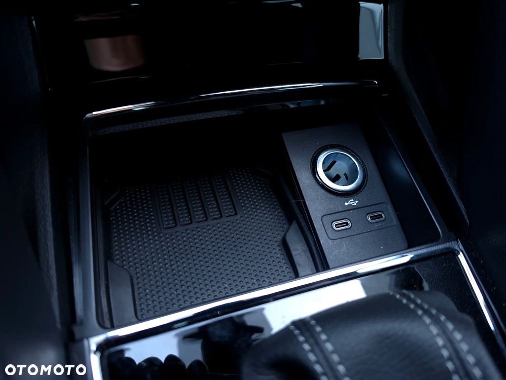 Skoda Karoq 1.5 TSI ACT Sportline DSG - 23