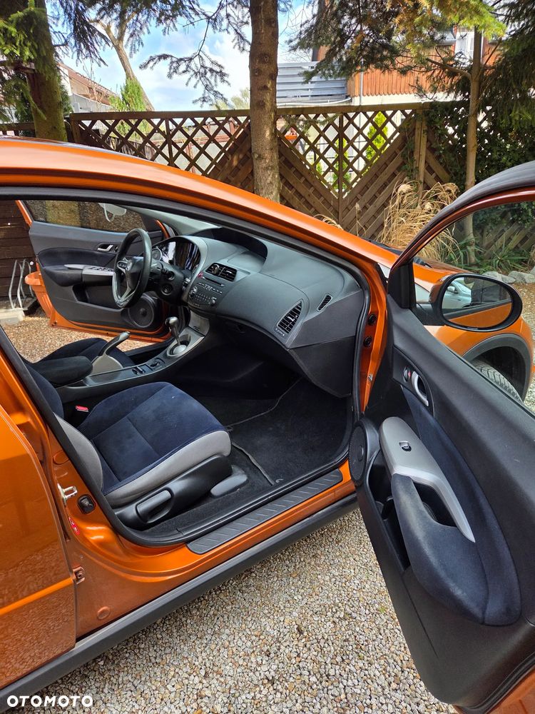 Honda Civic 1.8i-VTEC 50 Jahre Edition - 27