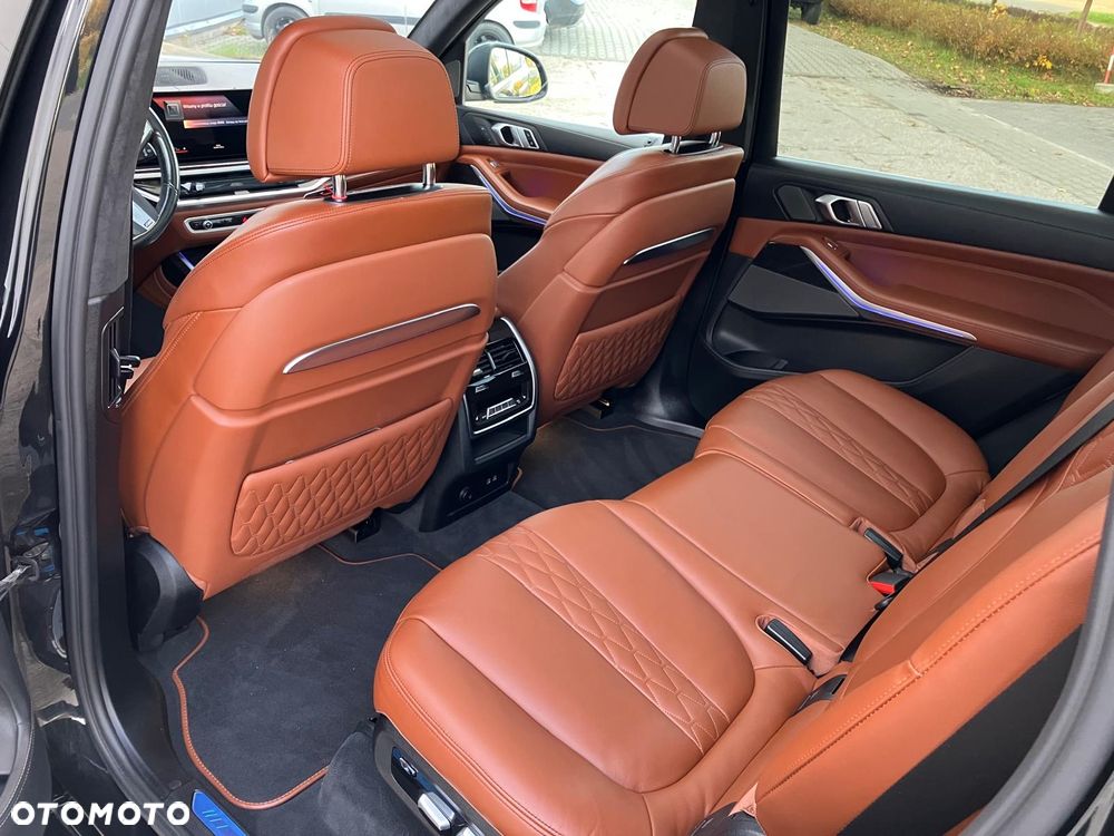BMW X7 - 8
