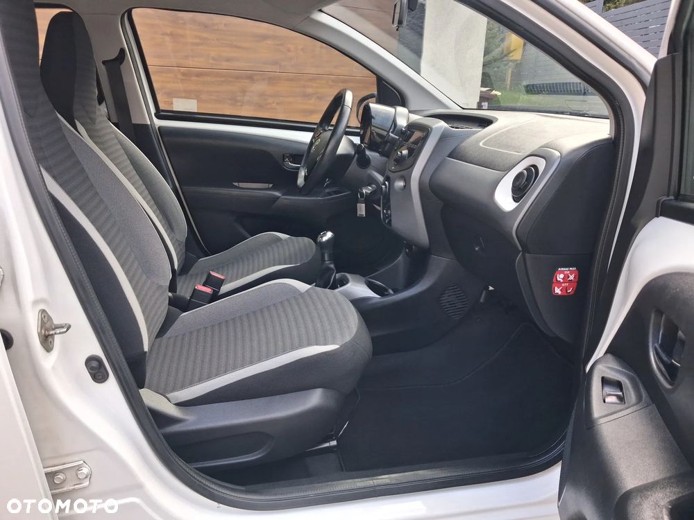 Toyota Aygo 1.0 VVT-i JBL Edition - 10