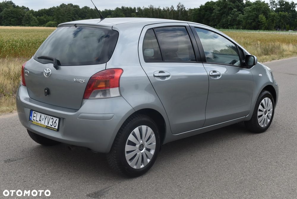 Toyota Yaris 1.33 VVT-i Life - 14