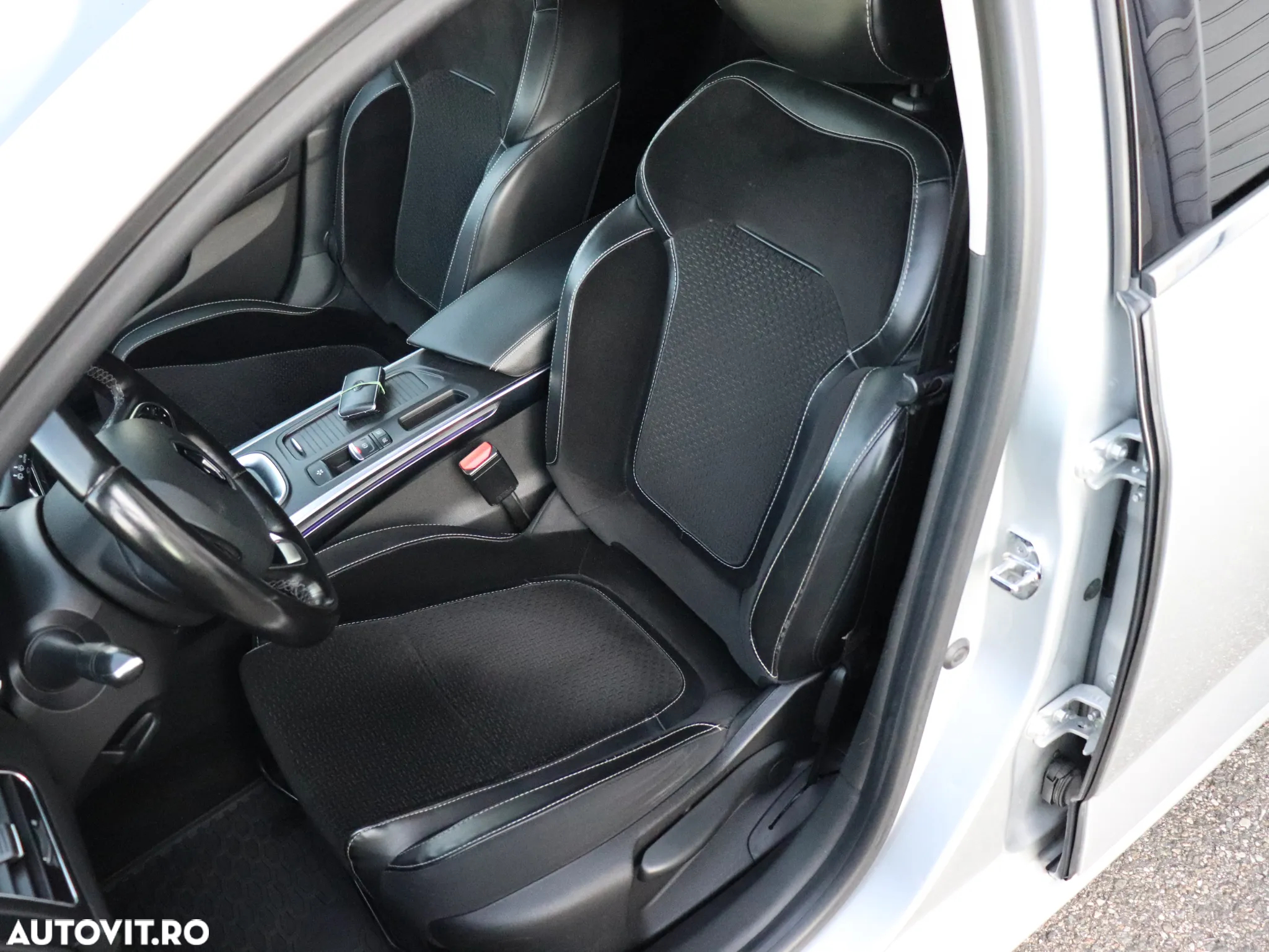 Renault Megane ENERGY dCi 110 EDC INTENS - 26
