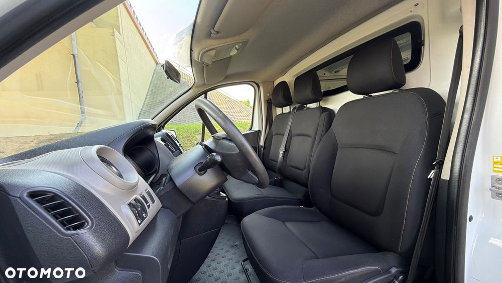 Renault TRAFIC - 8