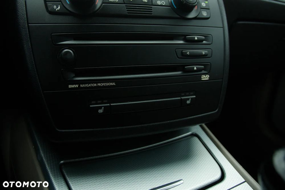 BMW Seria 1 120i - 39