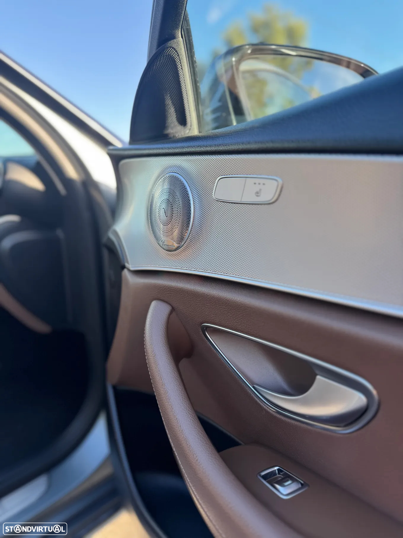 Mercedes-Benz E 220 d 4Matic 9G-TRONIC Exclusive - 13