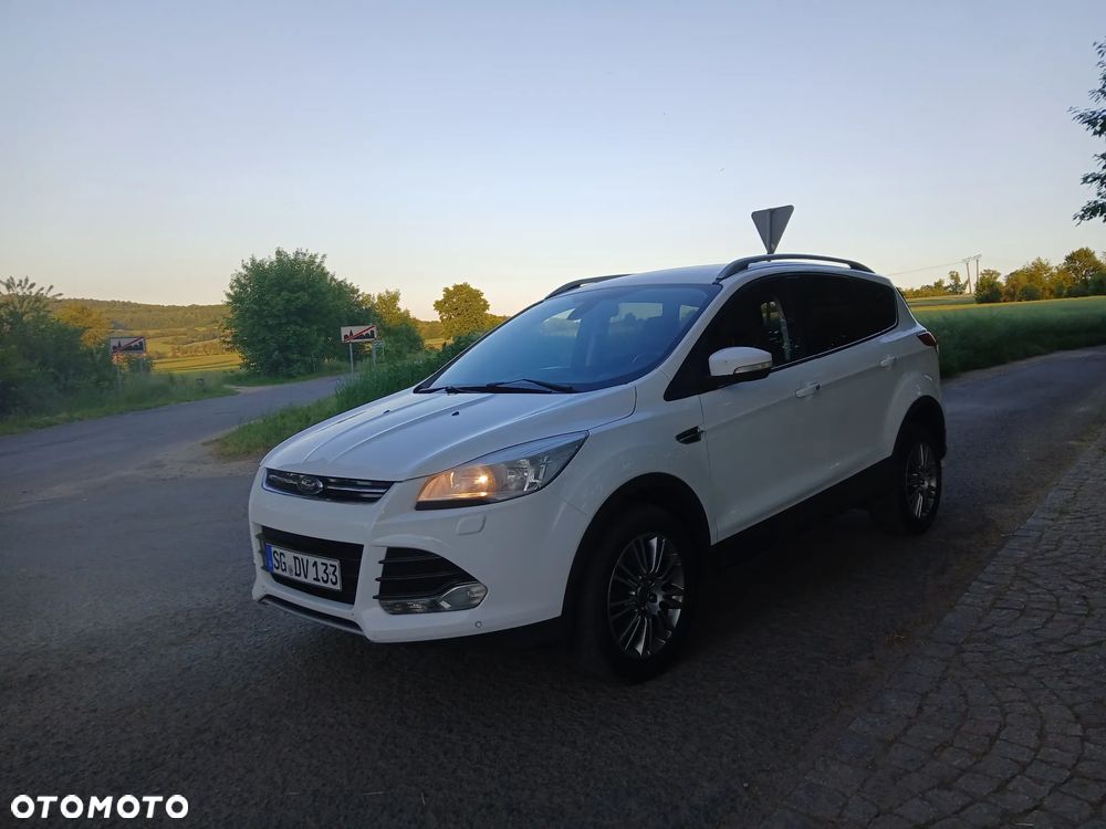 Ford Kuga 2.0 TDCi 4x4 Titanium - 6