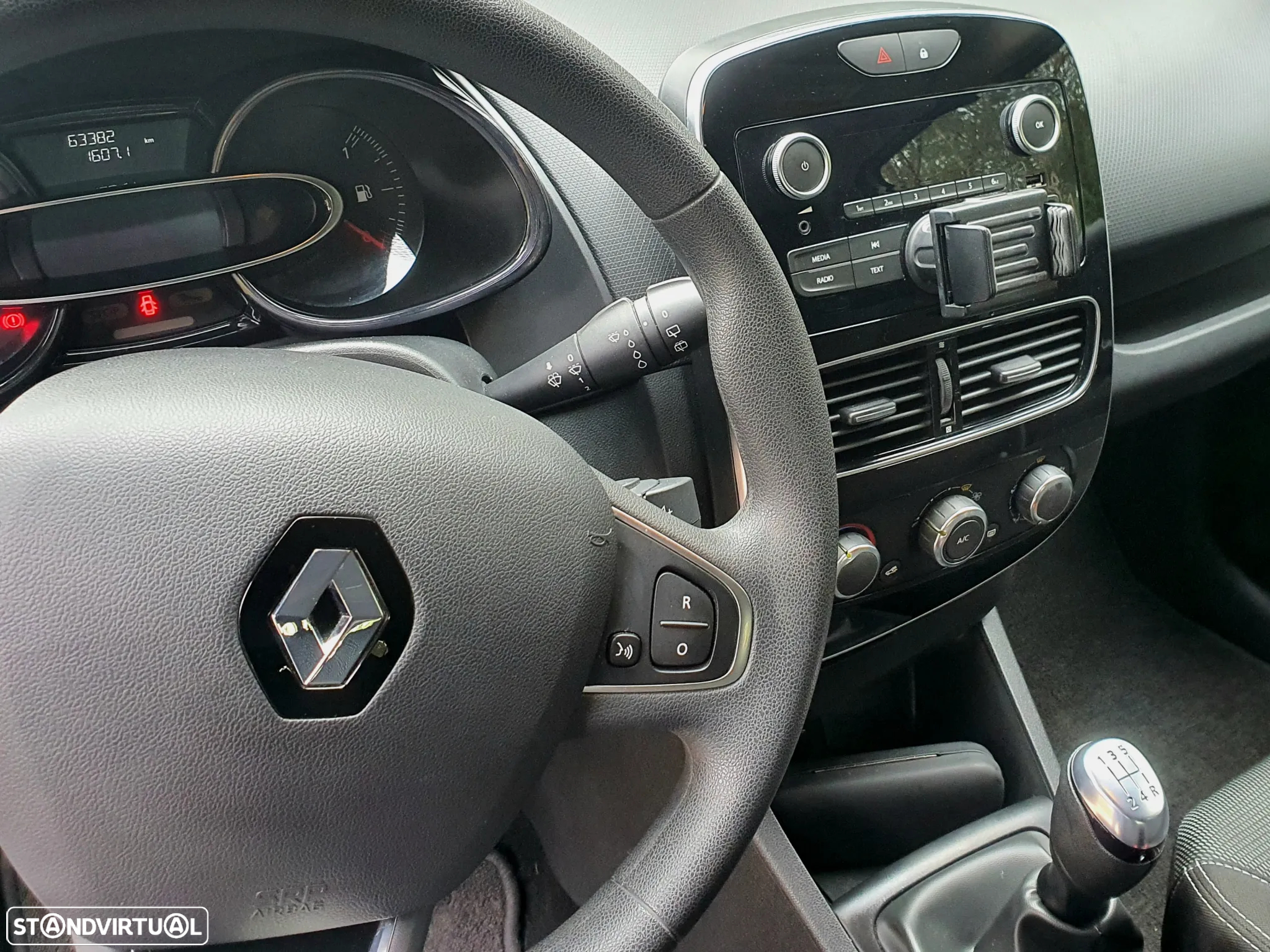 Renault Clio 1.5 dCi Zen - 12