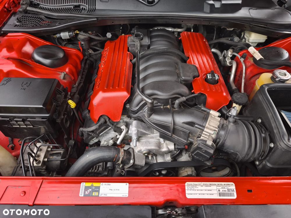 Dodge Challenger - 2