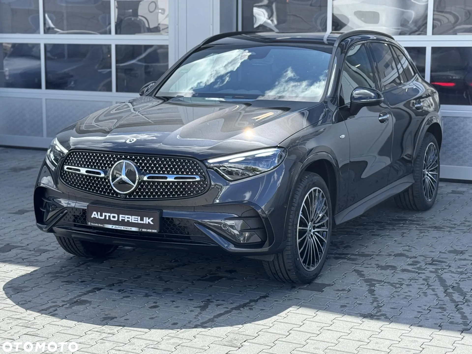 Mercedes-Benz GLC 300 e 4-Matic AMG Line - 4