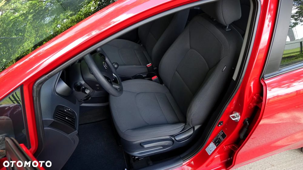Kia Rio - 7