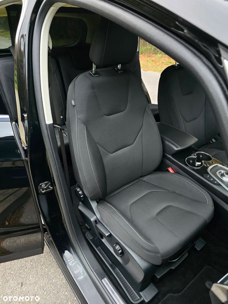 Ford S-Max 2.0 EcoBlue Allrad TITANIUM - 25