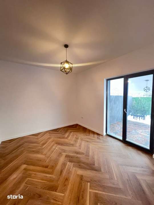 Apartament 2 camere+curte 60mp si 2 locuri de parcare — fotografia 3