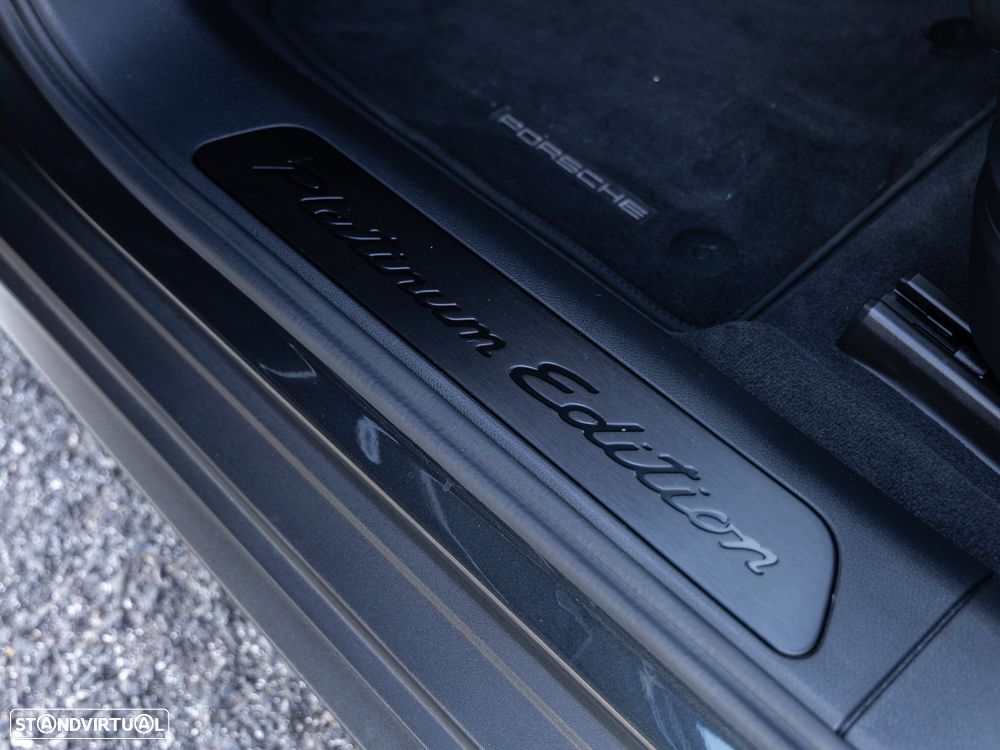 Porsche Panamera 4 E-Hybrid Platinum Edition com PDLS - 14
