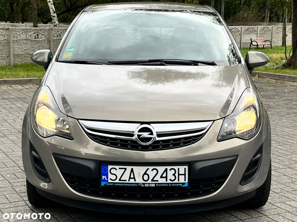Opel Corsa 1.2 16V Edition / Active - 11