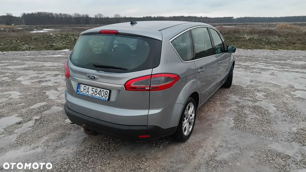 Ford S-Max - 19