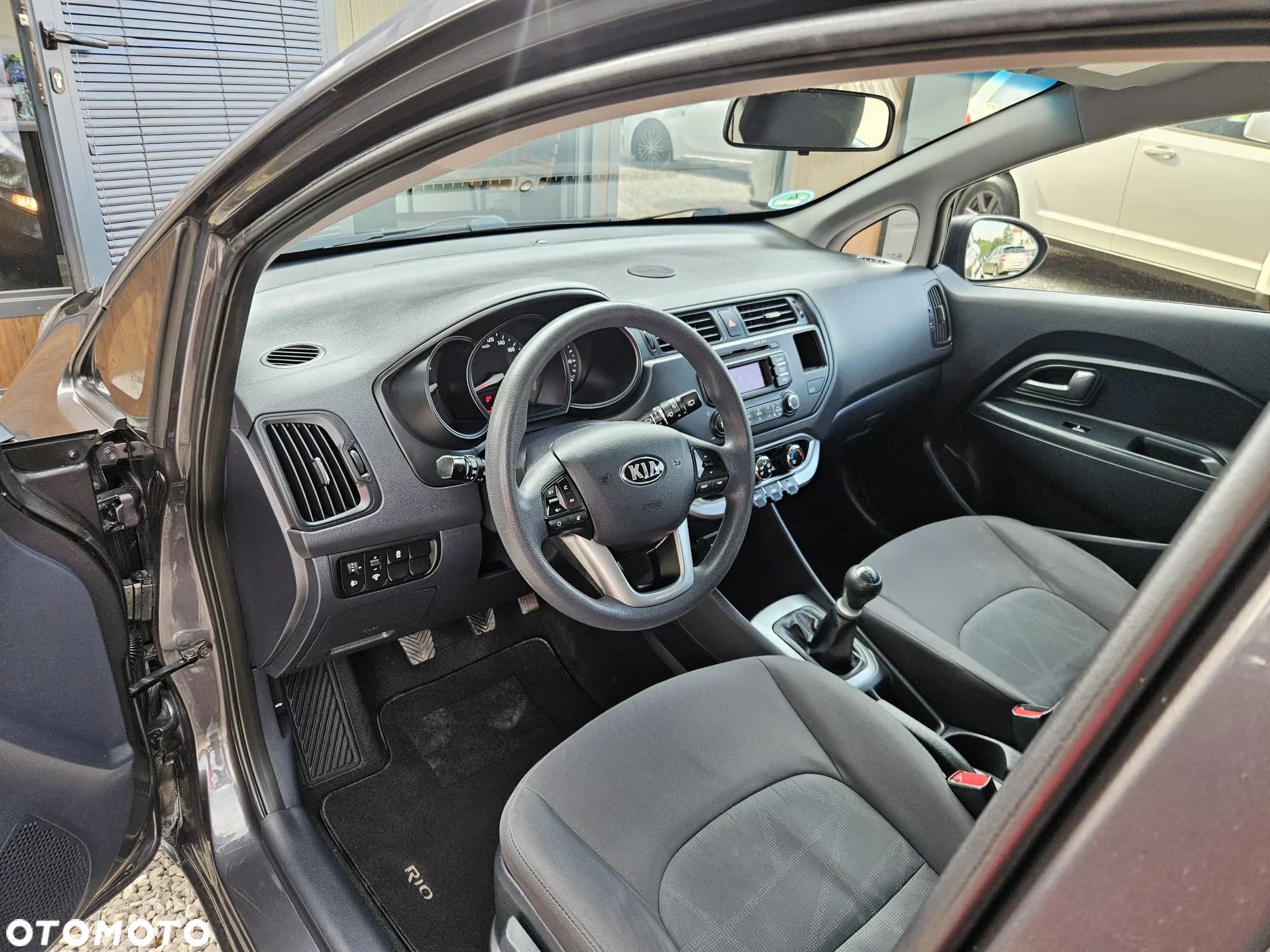 Kia Rio 1.2 Business Line - 16