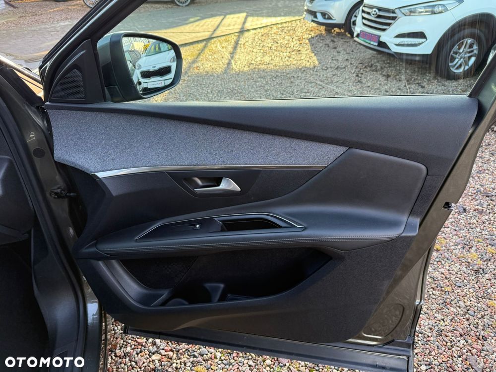 Peugeot 3008 1.5 BlueHDi Active S&S EAT8 - 18