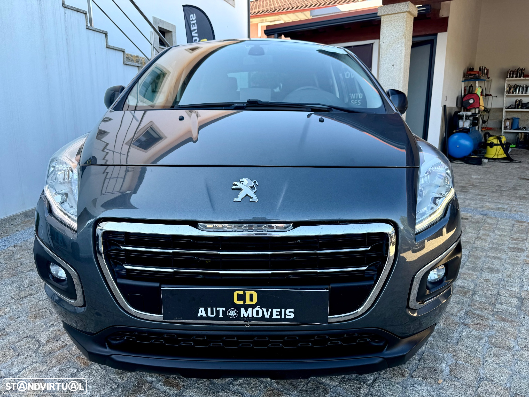 Peugeot 3008 1.6 e-HDi Business Line 2-Tronic - 6