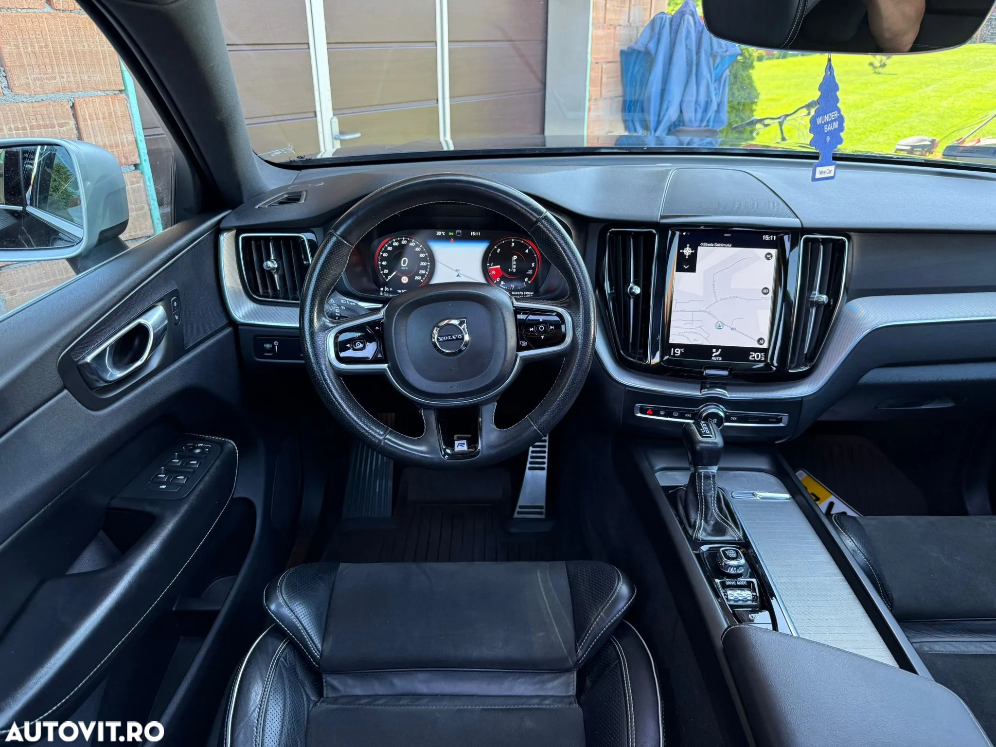 Volvo XC 60 D4 AWD Geartronic RDesign - 12