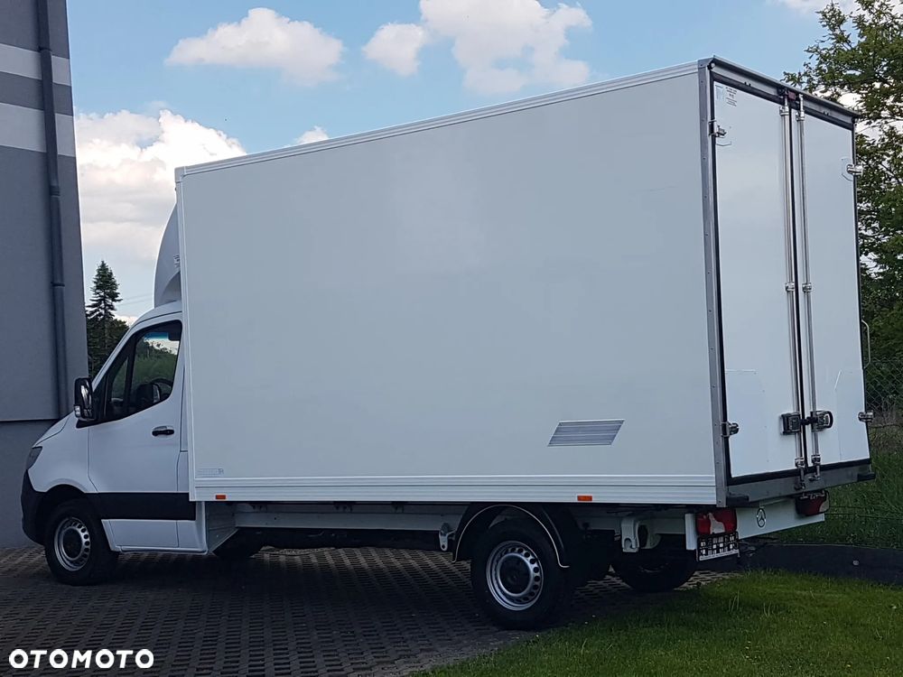 Mercedes-Benz Sprinter 8EP KONTENER 4,22x2,16x2,31 KLIMA 314CDI MANUAL 6-BIEGÓW KRAJOWY - 4
