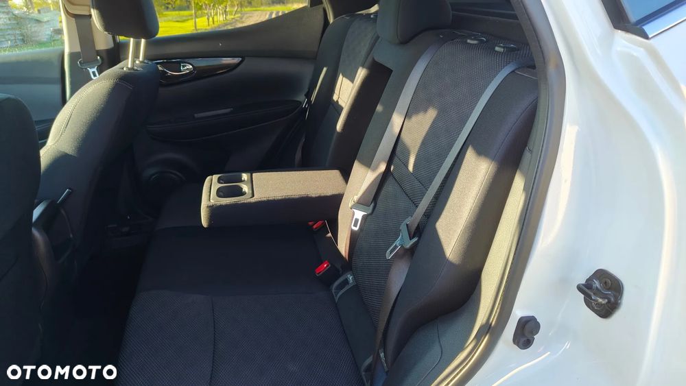 Nissan Qashqai 1.6 DCi ALL-MODE 4x4i N-Connecta - 14