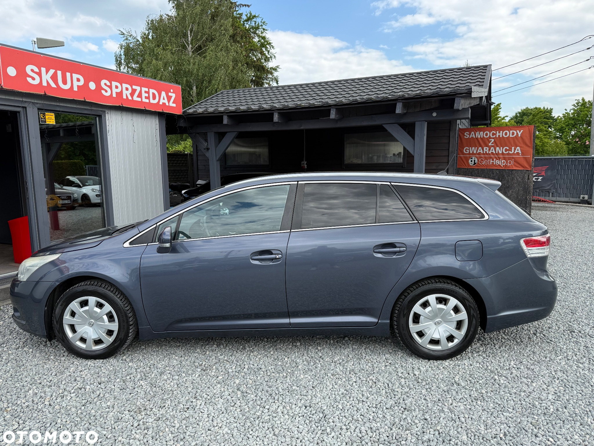 Toyota Avensis 1.8 Sol NAVI - 16